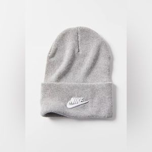 Nike Cuffed Knit Beanie (Black Logo)